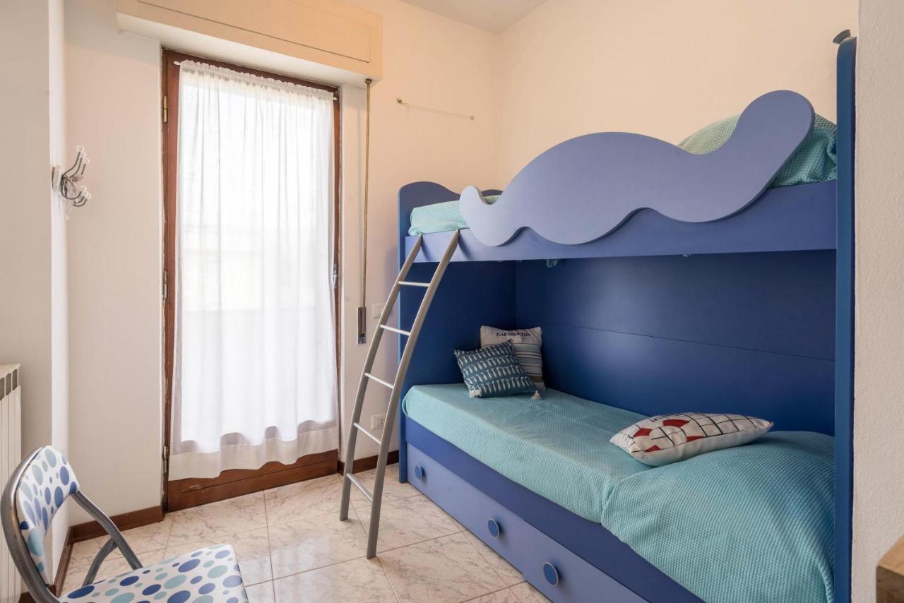Casa Bea Marinella Apartment Маринела ди Сарцана Екстериор снимка