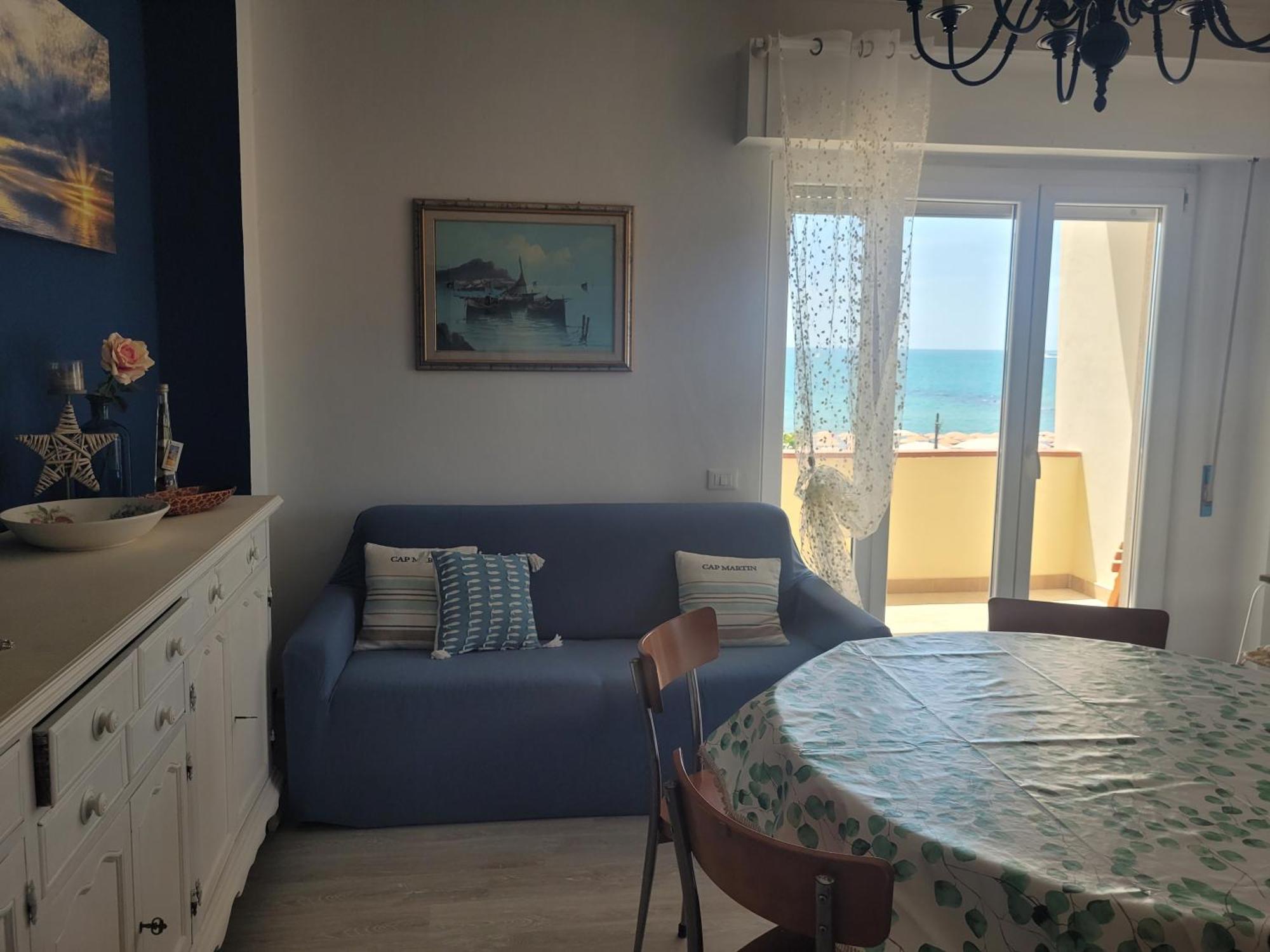 Casa Bea Marinella Apartment Маринела ди Сарцана Екстериор снимка